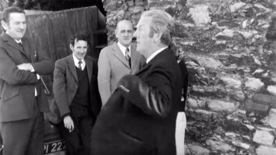 Penny juggler Donie Murphy, Cork (1975)