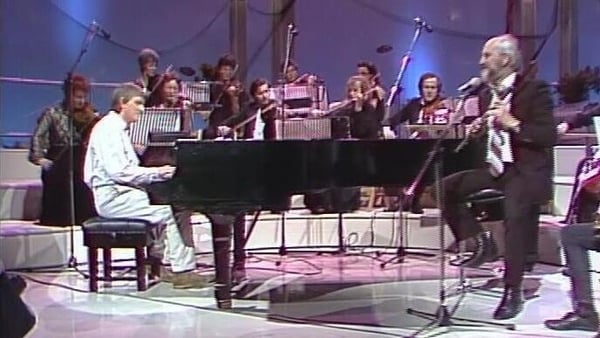 Mícheál Ó Súilleabháin on The Late Late Show, 1989