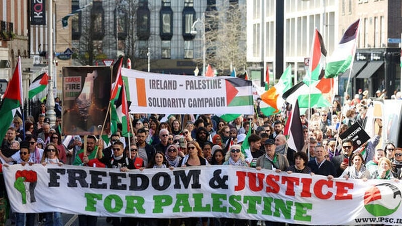 The demonstration was part of an ongoing series of marches calling for an end to the Israeli campaign in Gaza following the 7 October Hamas attacks (pic: RollingNews.ie)