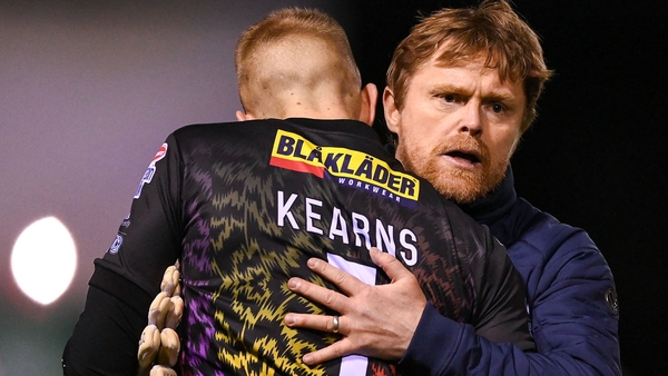 Shelbourne manager Damien Duff and goalkeeper Conor Kearns