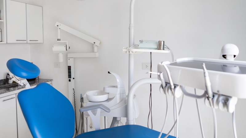 Laghdú 23% ar an líon fiaclóirí poiblí sa Stát idir 2006 agus 2022