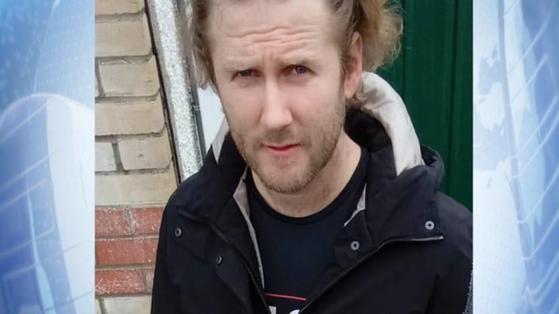 Ionsaíodh Josip Strok agus cara leis, David Družinec, san ionsaí. Fuair Josip Strok bás de bharr a ghortuithe ceithre lá ní ba dhéanaí