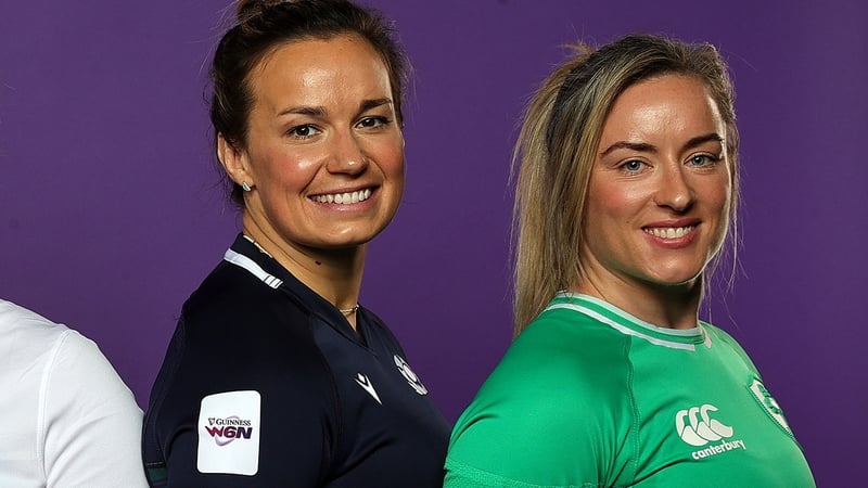 Scotland captain Rachel Malcolm and Ireland co-captain Edel McMahon (r)