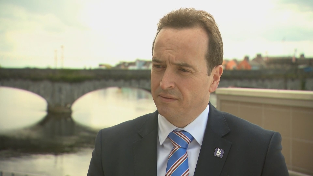 Tom Ó Muireadhaigh : Cógaiseoir i gContae Dhún na nGall.