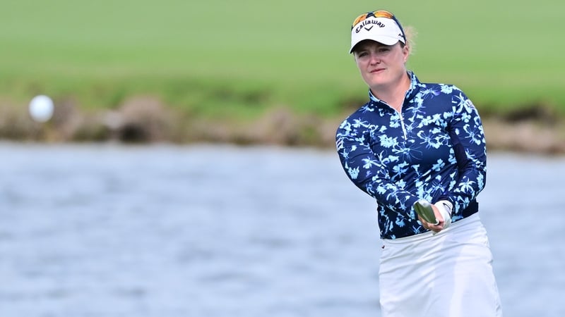 Manon De Roey leads the way