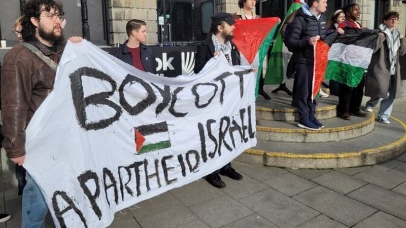 Students blocking the entrance to the Book of Kells in Trinity College in February (pic: @TCDSU_President)