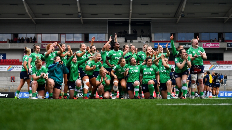 Ireland players celebrate the win over Scotland