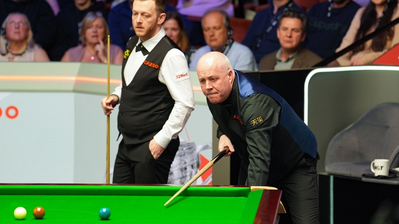 Mark Allen looked to be on the brink of the quarter-finals before John Higgins produced a memorable clearance