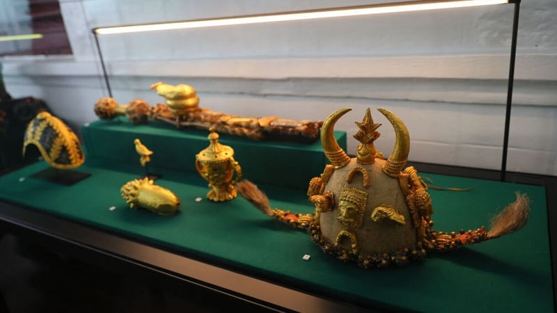 The items were treasures pillaged by British military forces during the 19th-century Anglo-Asante Wars