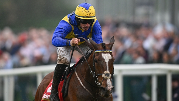 Sean Flanagan and Brides Hill taking the Mares Chase