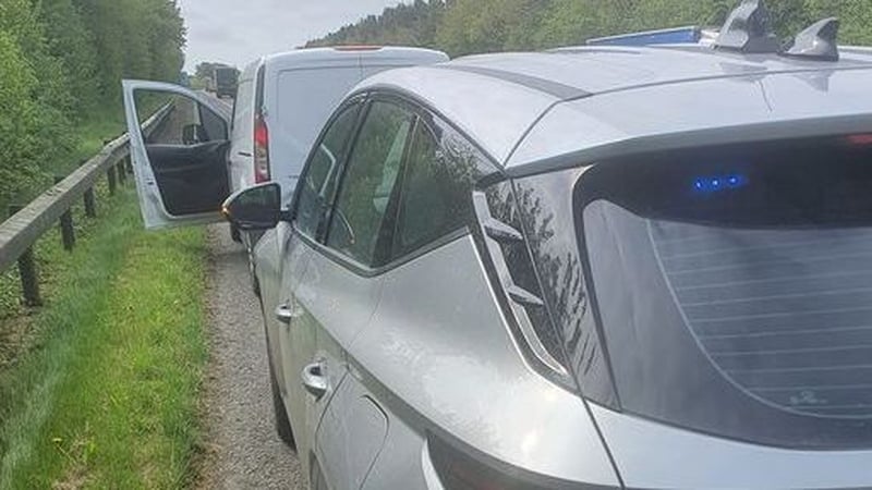 Two lanes of the motorway were blocked for some time following the crash