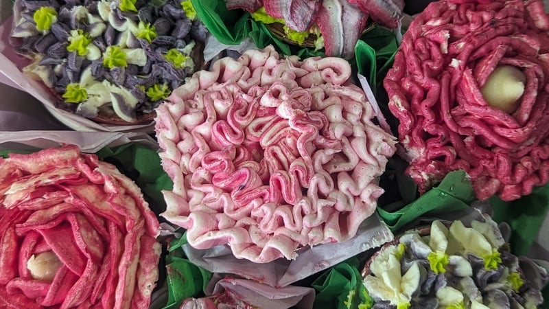 Jeeny's summer flower cupcakes: Today