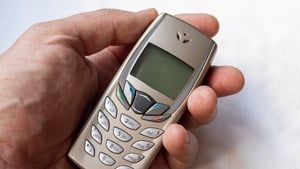 Would you ditch your smartphone for a dumbphone with Snake? show image