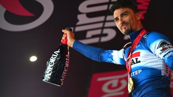 Stage winner Julian Alaphilippe on the podium