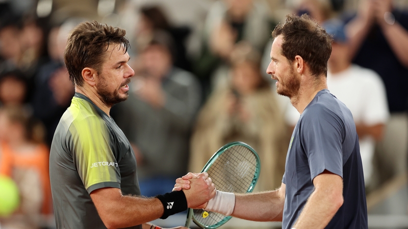 Veterans Stan Wawrinka and Andy Murray embraced at the net after the match