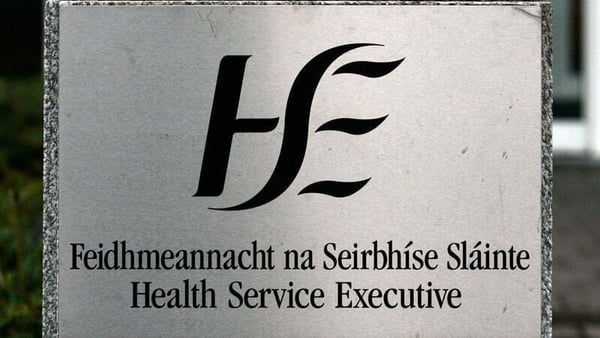 Robert Watt warned Stephen Donnelly the overrun for the year could end up being around €1.5 billion