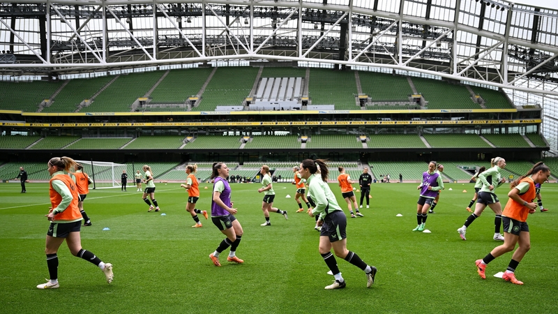 Ireland go through their paces at the Aviva Stadium