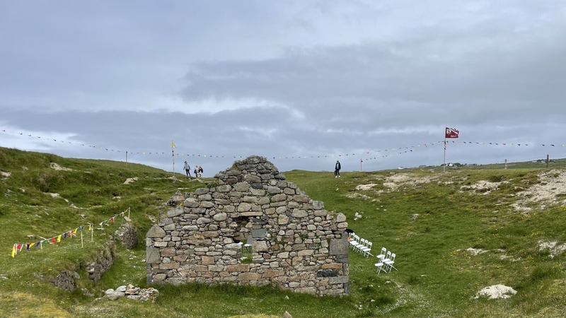 Searmanas speisialta i Mainistir Naomh Feichín