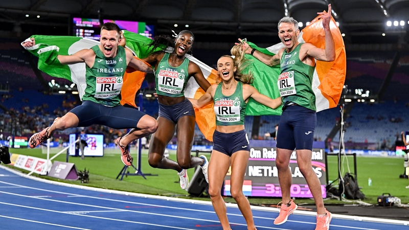 The Irish mixed 4x400m relay team