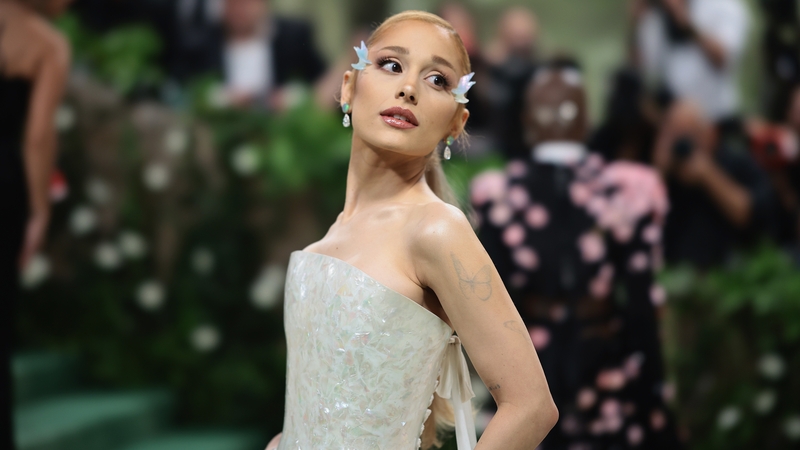 Ariana Grande says therapy should be mandatory in contracts for child stars