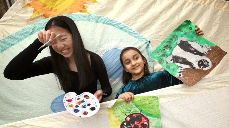 Sonas agus gáire, ealaín agus spraoi!