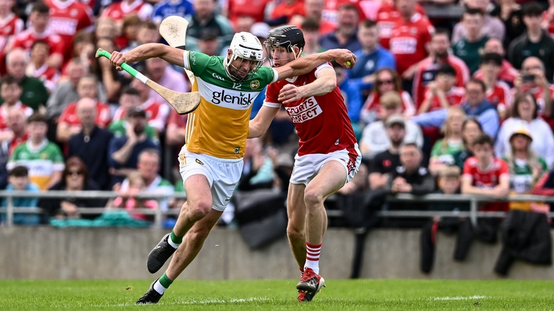 Offaly's Oisín Kelly gets away from his marker