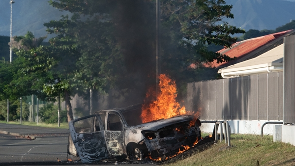 Several fires broke out in the Ducos and Magenta districts of Noumea, while police and separatists clashed in Bourail