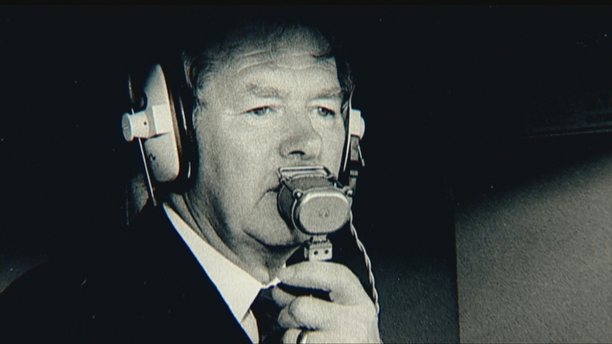 Aifreann sochraide Micheál Ó Muircheartaigh