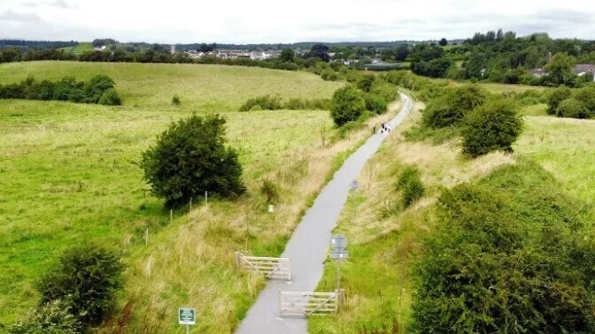 A spin along the Boyne Valley to Lakelands greenway