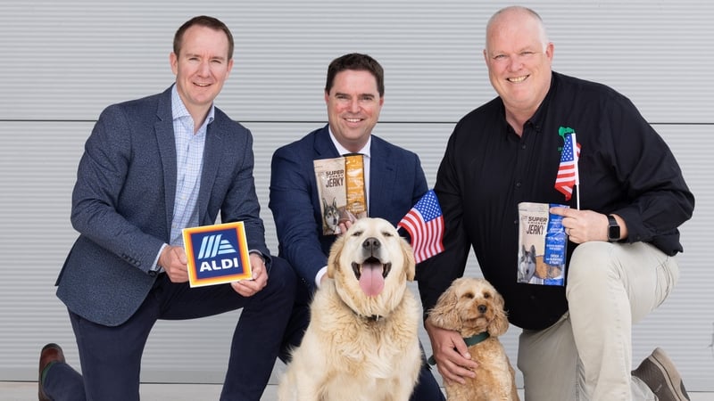 Minister of State at Department of Agriculture, Food & the Marine Martin Heydon, ALDI Managing Director of Buying & Services Colin Breslin and Irish Dog Foods Managing Director Liam Queally
