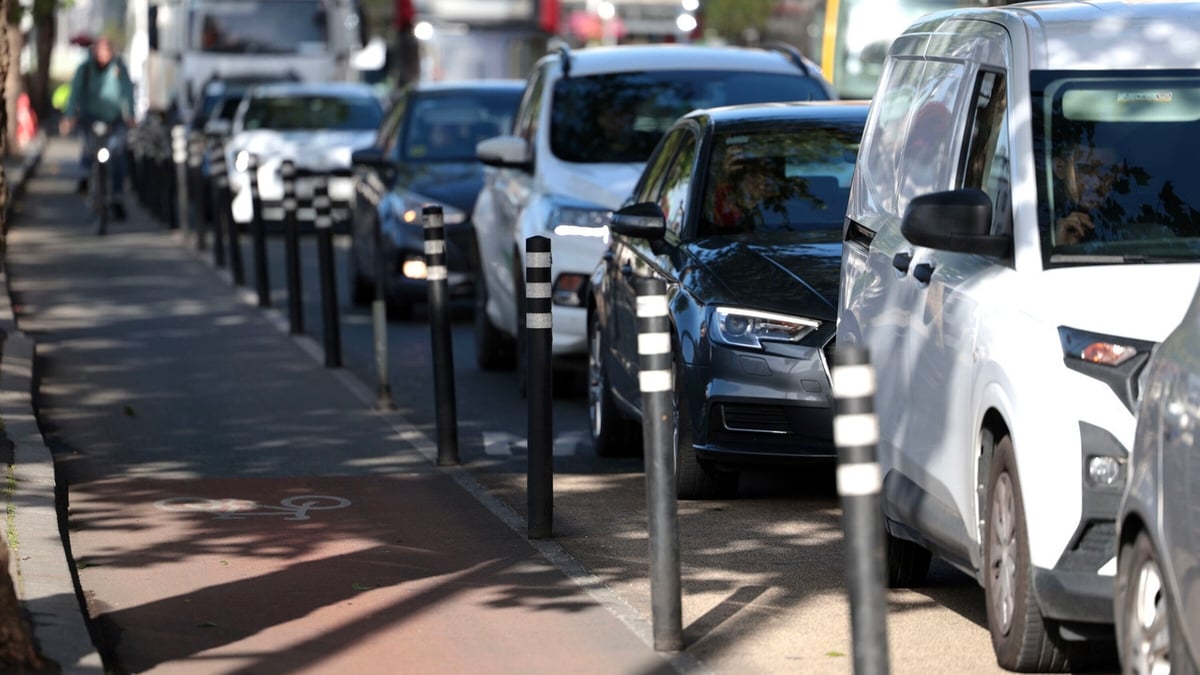 Máirtín Ó Tuairisg, as Indreabhán.