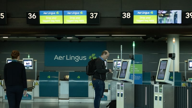 Deasca Aer Lingus in Aerfort Bhaile Átha Cliath