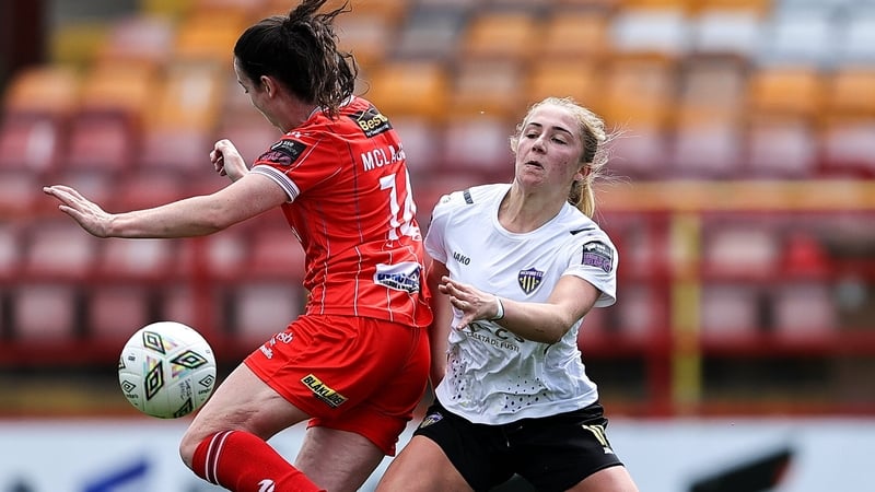 Shelbourne's Roma McLaughlin (L) in action against Wexford's Ellen Molloy