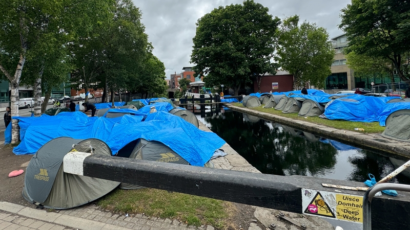 So far a total of 360 tents have been removed from "encampments" on the Grand Canal in Dublin (Pic: RollingNews.ie)