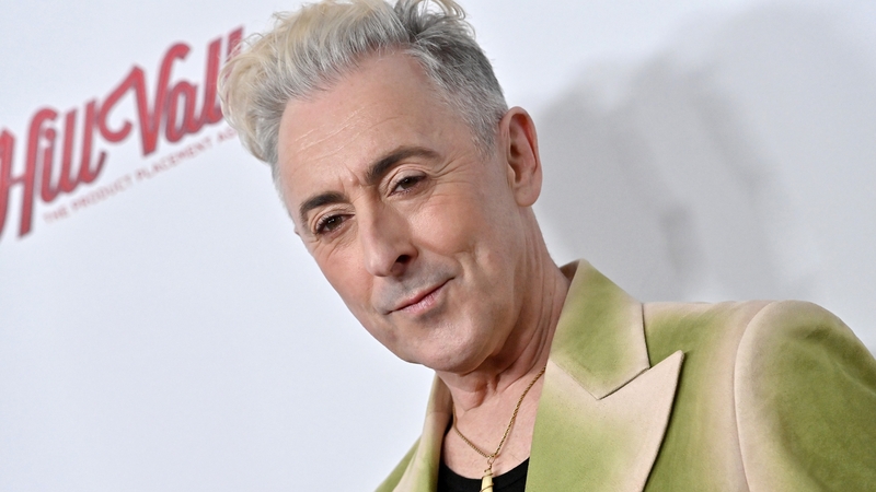 Alan Cumming says Joe Biden should not be US president