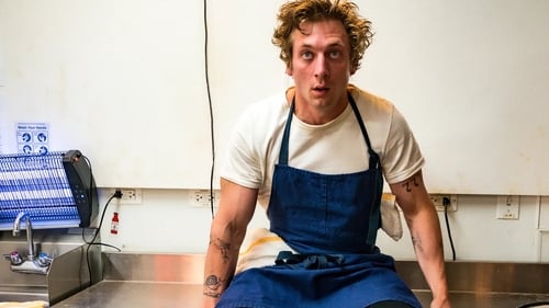 Jeremy Allen White as tortured chef Carmy in The Bear