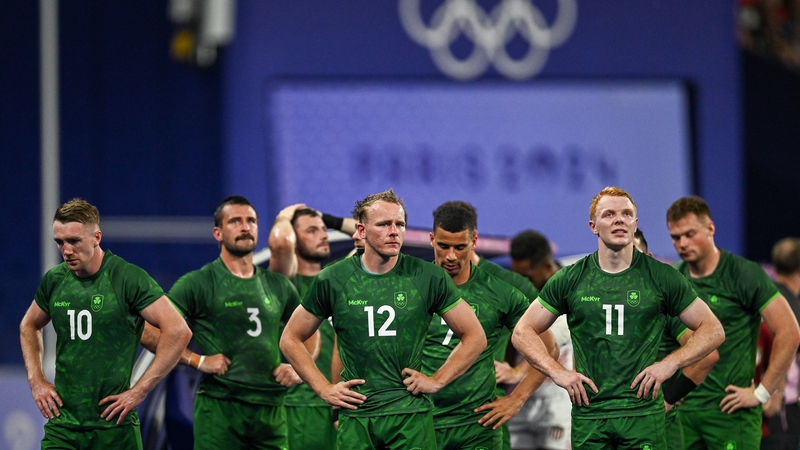 The dejected Ireland team after full-time