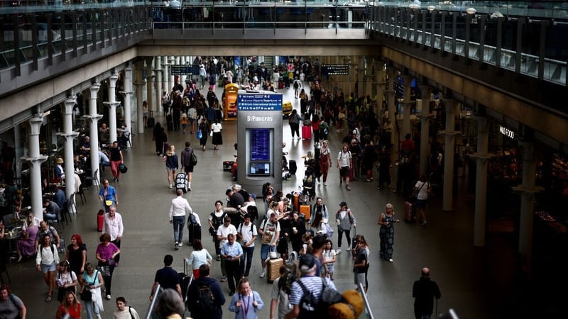Some 250,000 people missed their train in France yesterday