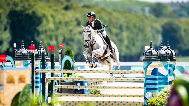 Austin O'Connor riding Colorado Blue during the eventing individual show jumping at the Chateau de Versailles