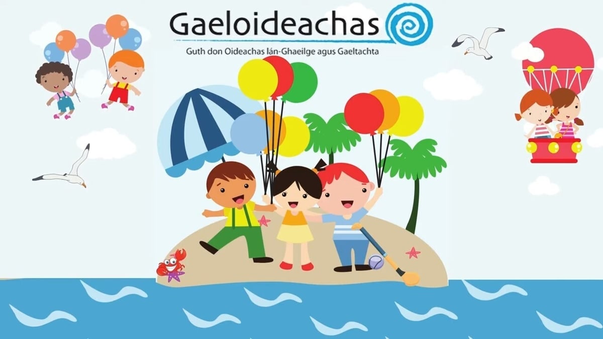 Peigí Ní Chonghaile, Oifigeach Forbartha le Gaeloideachas.