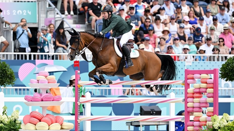 Cian O'Connor and Maurice during their round