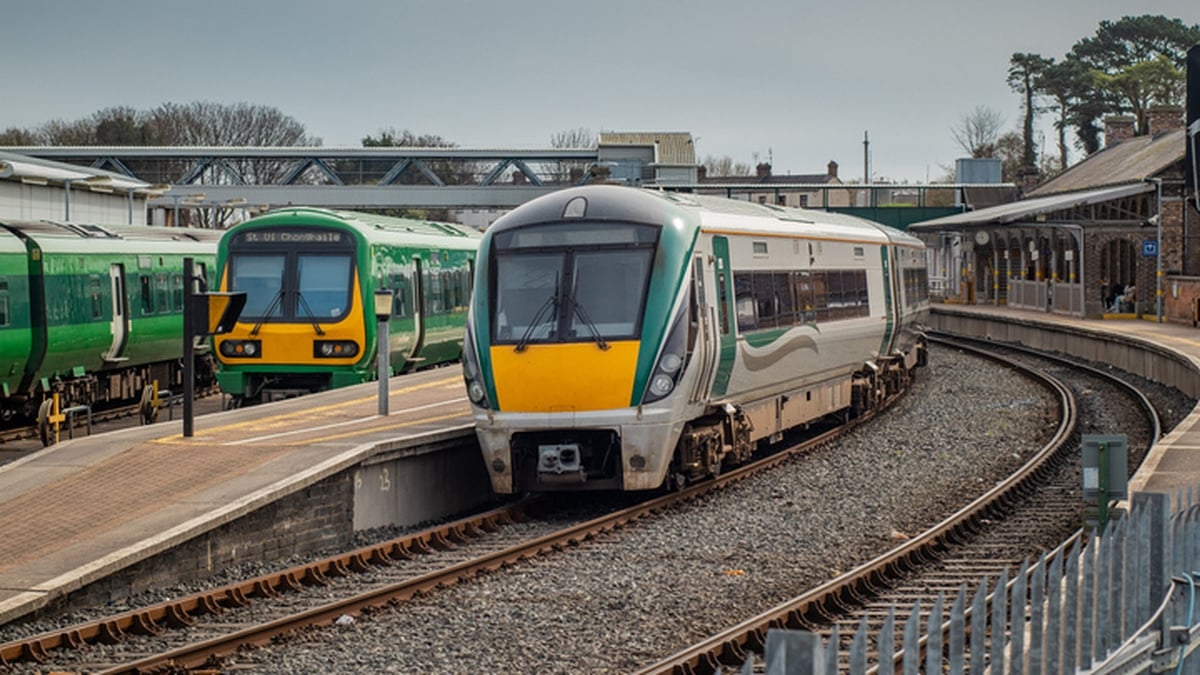 Nessa Cosgrove on why she took her own 'snack cart' onto the Sligo train