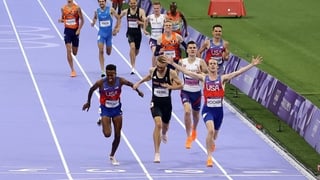 Paris 2024: Cole Hocker surprises everyone in 1500m