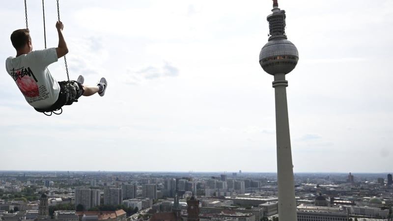 'After the first few swings, you get used to it and you feel free' - Pascal Vent