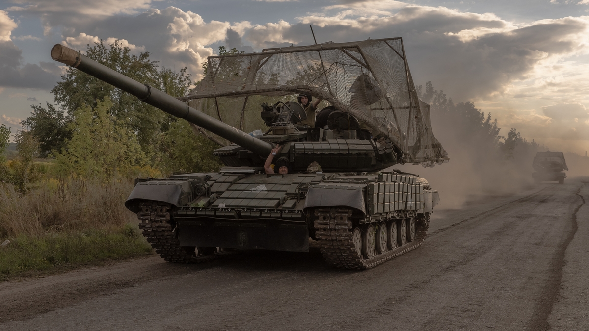 Russians scrambling to respond to Ukrainian attack in Kursk as neighbouring region Belgorod also under attack