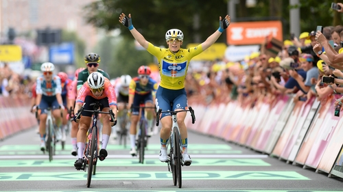 Charlotte Kool maintains her yellow jersey after winning the second stage