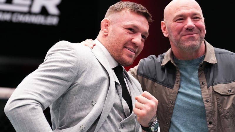 McGregor (l) and UFC chief White