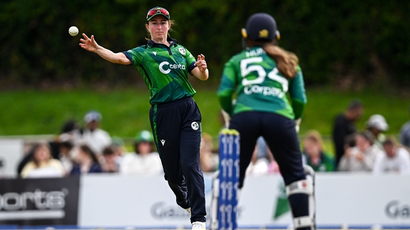 Arlene Kelly claimed three wickets as Ireland defeated the Asia Cup champions