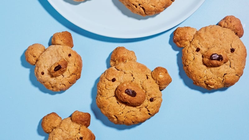 This is one of Kim-Joy's simplest recipes to make, and you can totally freestyle the decoration too.