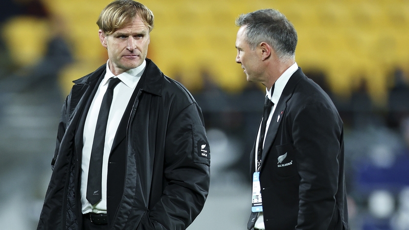 Scott Robertson (r) and Leon MacDonald didn't see eye to eye